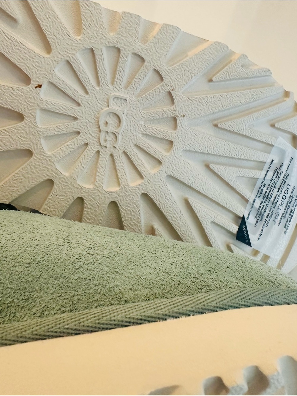 UGG Mint Green Suede Lined Slipper NWOT - Picture 7 of 8